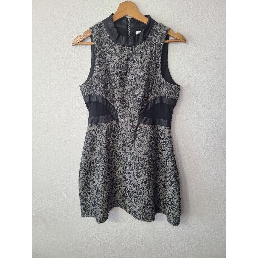 BCBGeneration Dress Black/Silver Floral Embroidered  Size 4